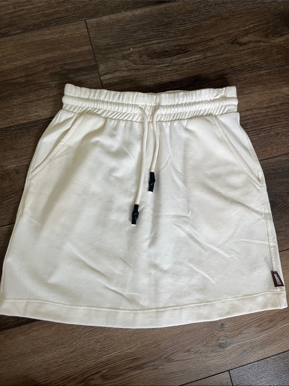 Casual Drawstring Mini Skirt in Cream